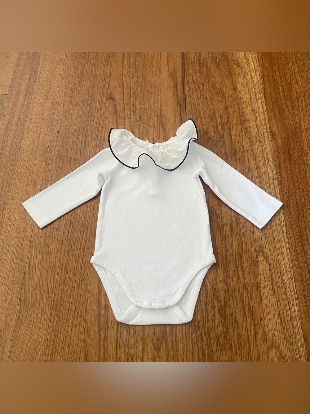 Jacadi White Long-Sleeve Bodysuit with Black-Trim Ruffle Collar